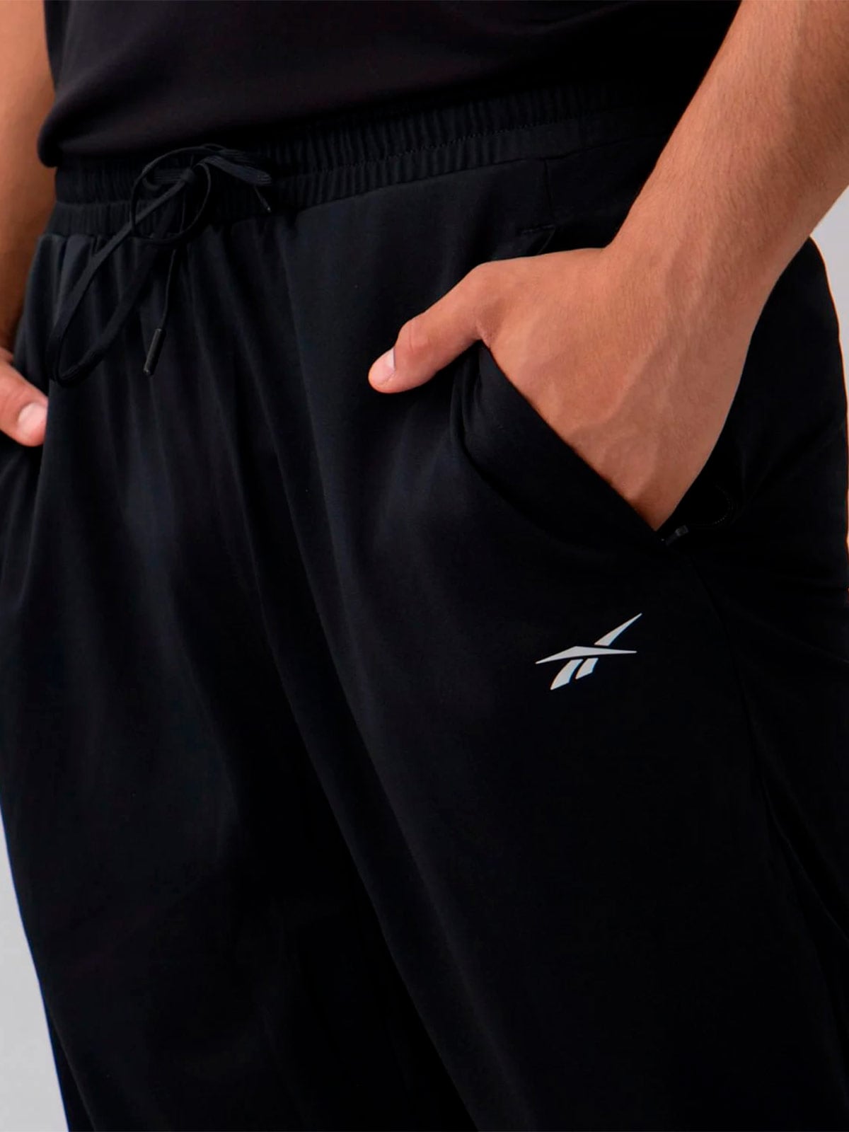 PANTALÓN BUZO HOMBRE REEBOK ID KNIT - 4