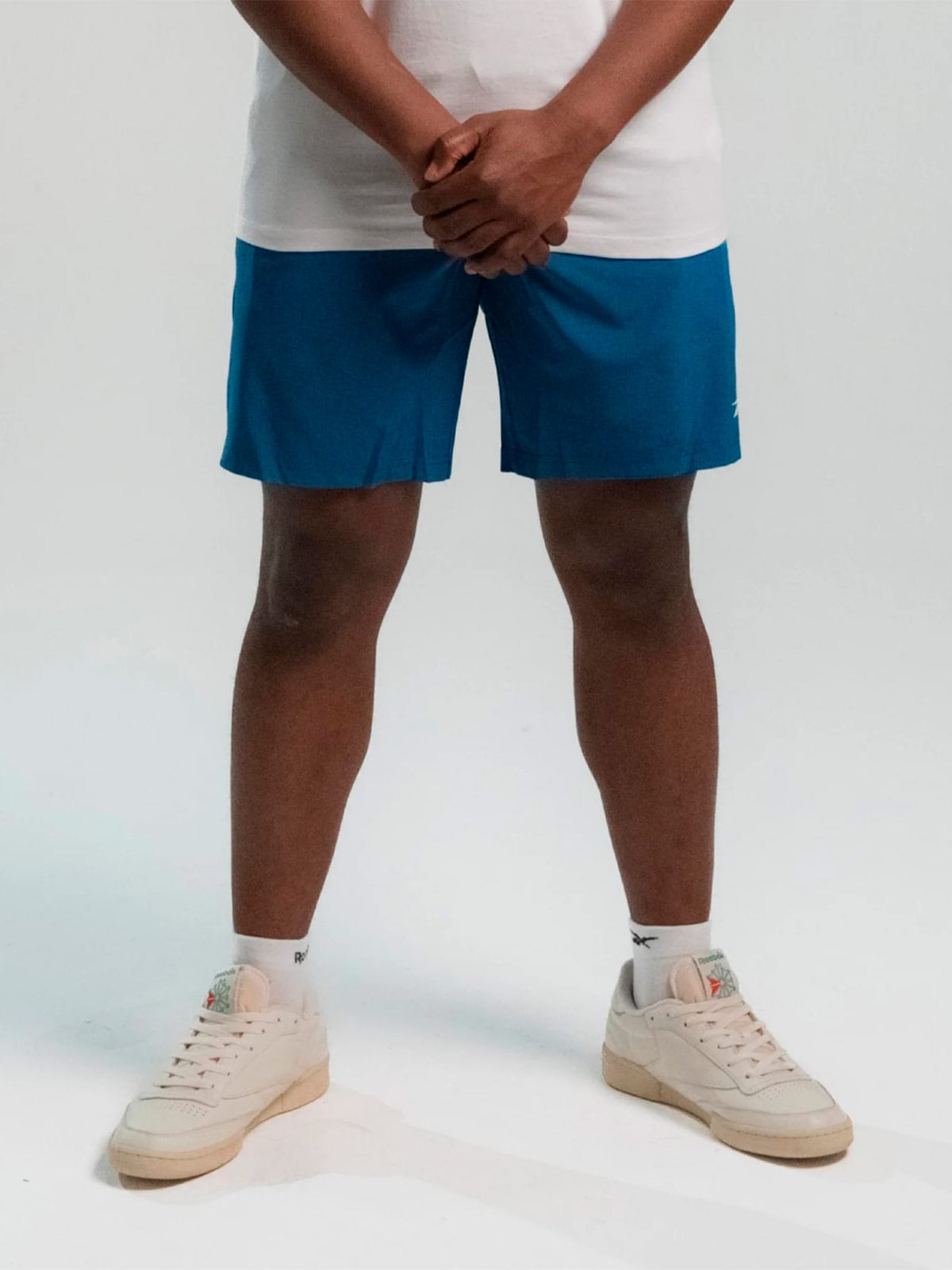 SHORT MUJER REEBOK ID TRAIN WOVEN - 1