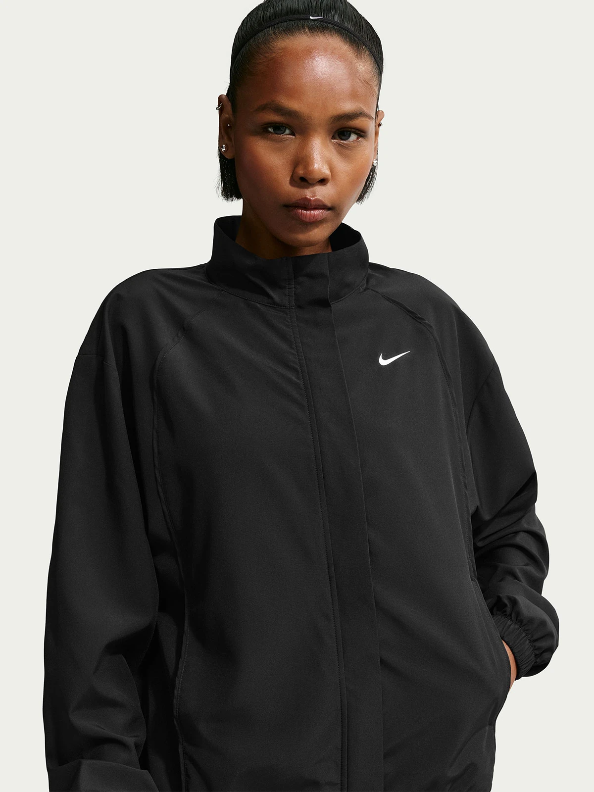 CASACA MUJER NIKE ONE WOVEN DRI FIT - 3