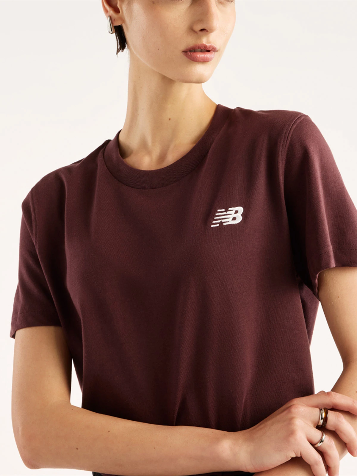 POLO MANGA CORTA MUJER NEW BALANCE MARRON - 3