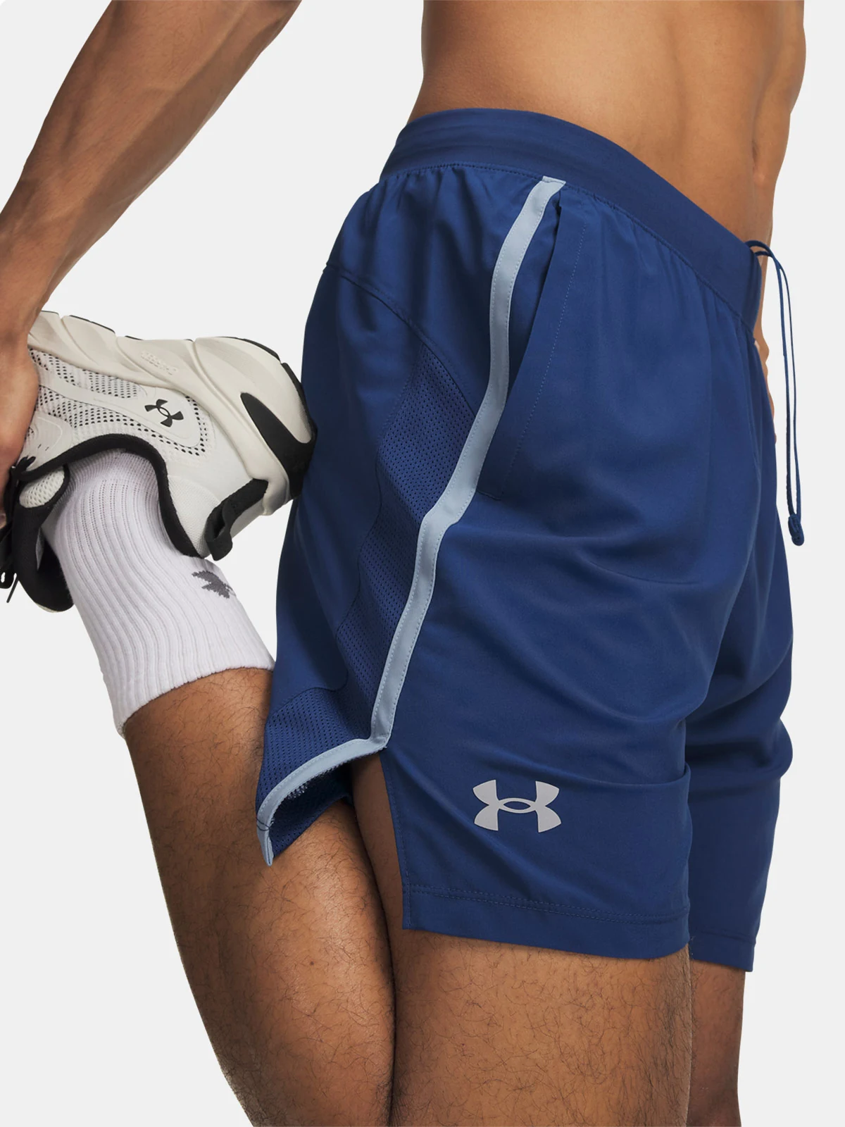 SHORT RUNNING HOMBRE UNDER ARMOUR LAUNCH 7” AZUL - 3