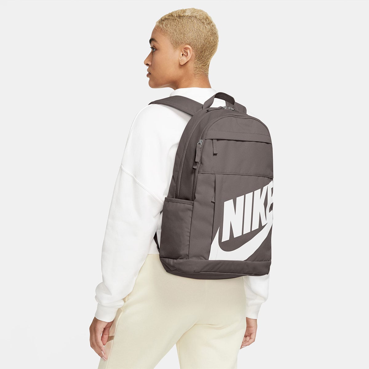 MOCHILA NIKE ELEMENTAL GRIS - 4