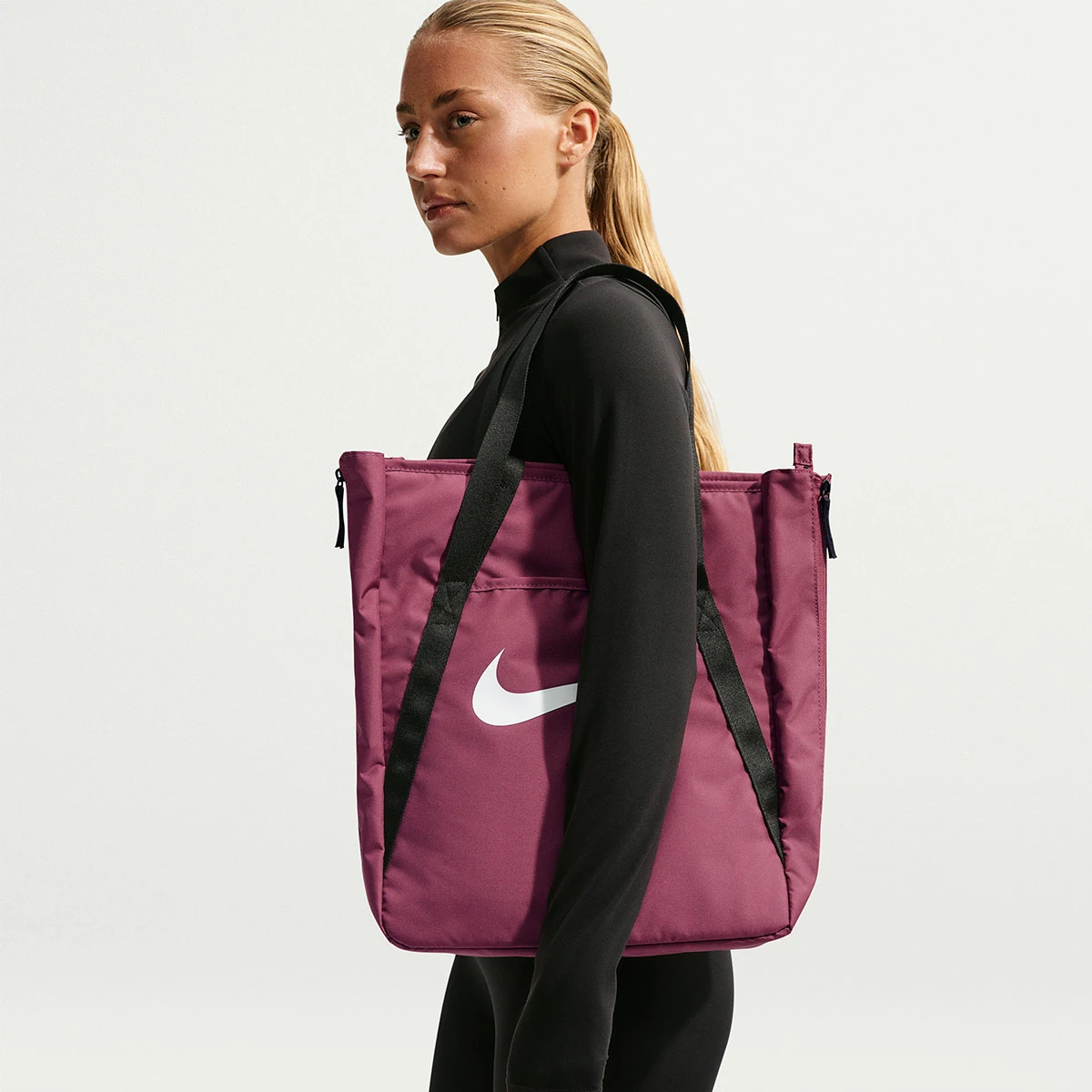 BOLSO TOTE NIKE GYM GUINDA - 4