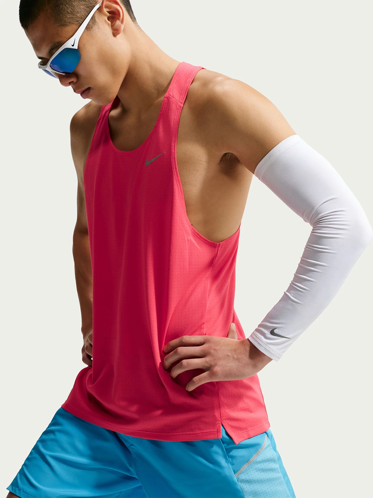 SHORT RUNNING HOMBRE NIKE MILER CELESTE - 3