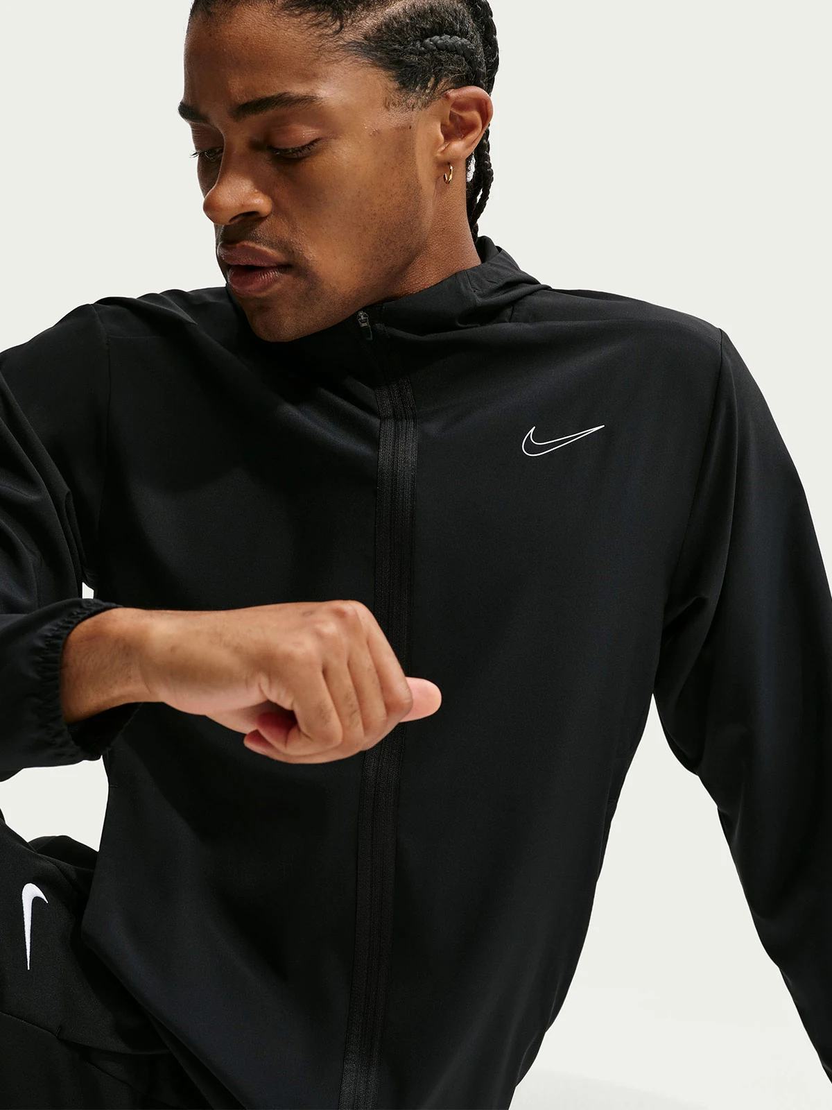 CASACA HOMBRE NIKE FORM NEGRO - 4