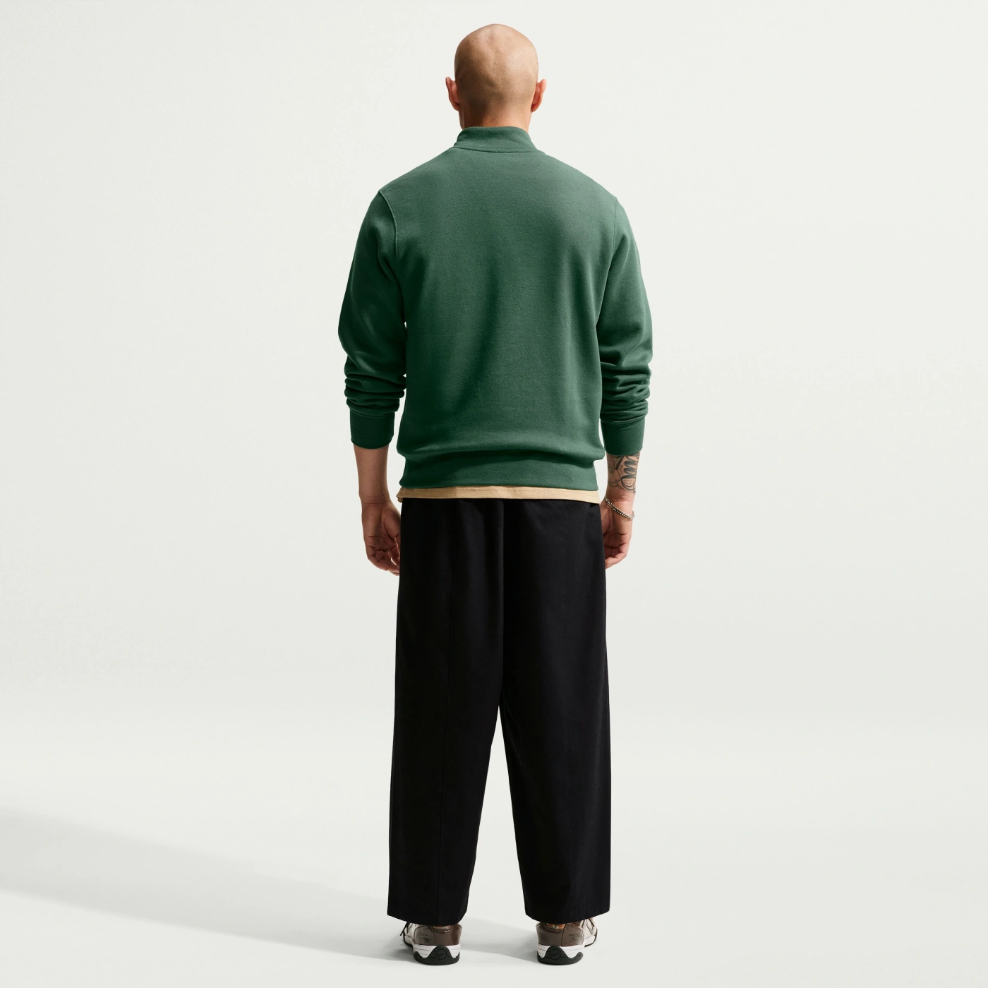 POLERA HOMBRE NIKE SPORTSWEAR CLUB VERDE - 2