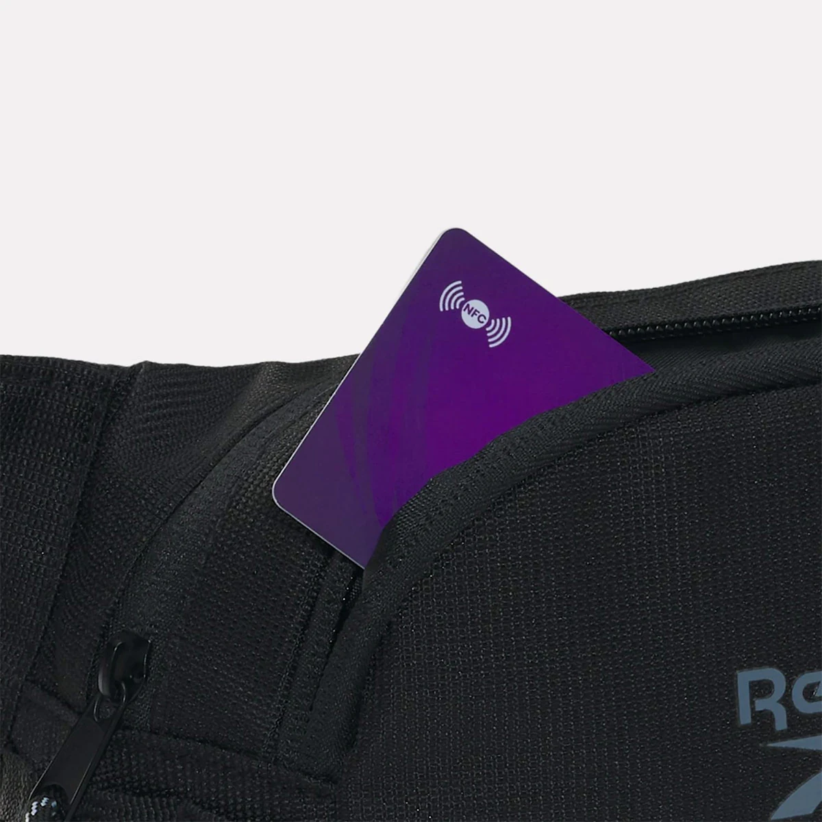 CANGURO REEBOK RESTORE - 4