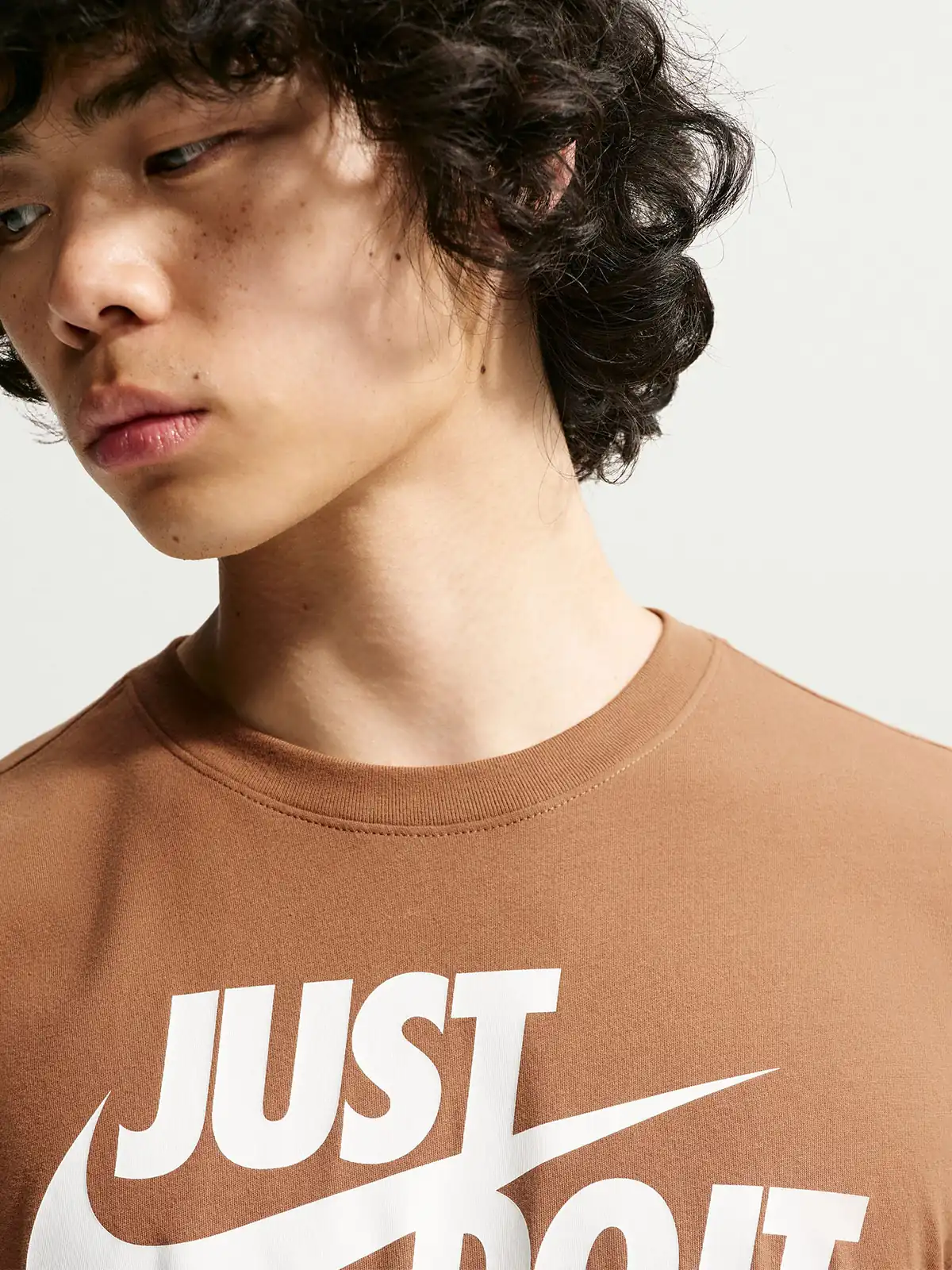 POLERA HOMBRE NIKE JUST DO IT SWOOSH ALGODÓN - 2