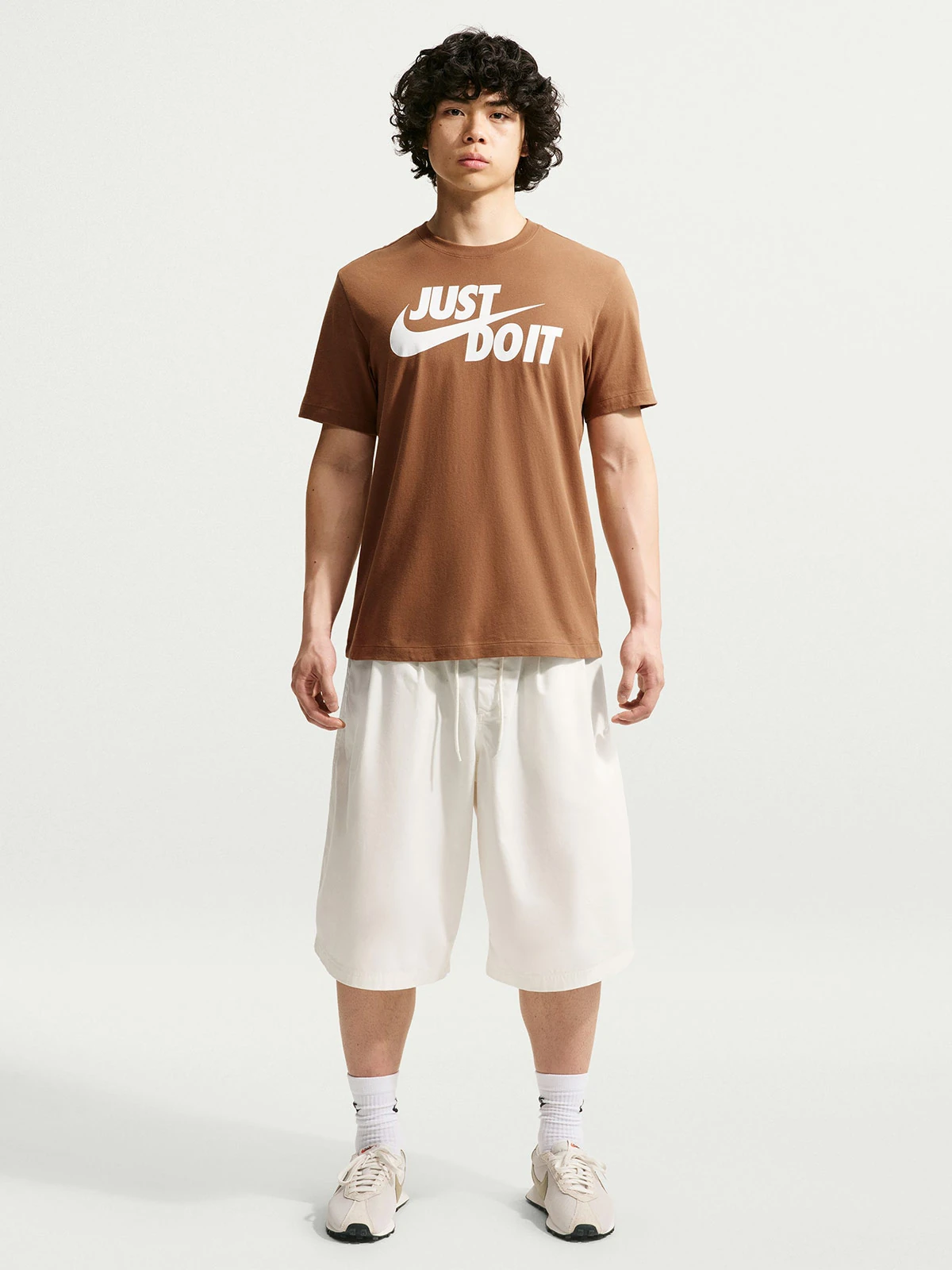 POLERA HOMBRE NIKE JUST DO IT SWOOSH ALGODÓN - 4