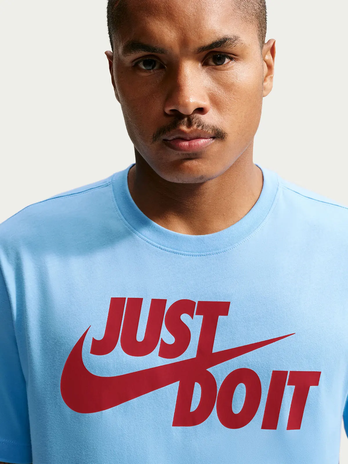 POLERA HOMBRE NIKE JUST DO IT SWOOSH ALGODÓN - 2