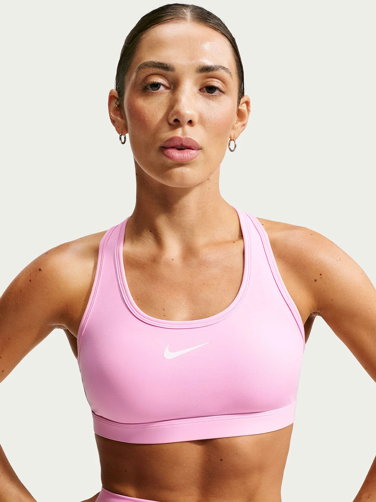 PETO ENTRENAMIENTO MUJER NIKE SWOOSH MEDIUM SUPPORT - 1