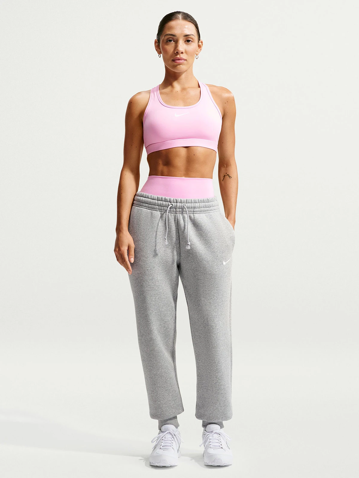PETO ENTRENAMIENTO MUJER NIKE SWOOSH MEDIUM SUPPORT - 4