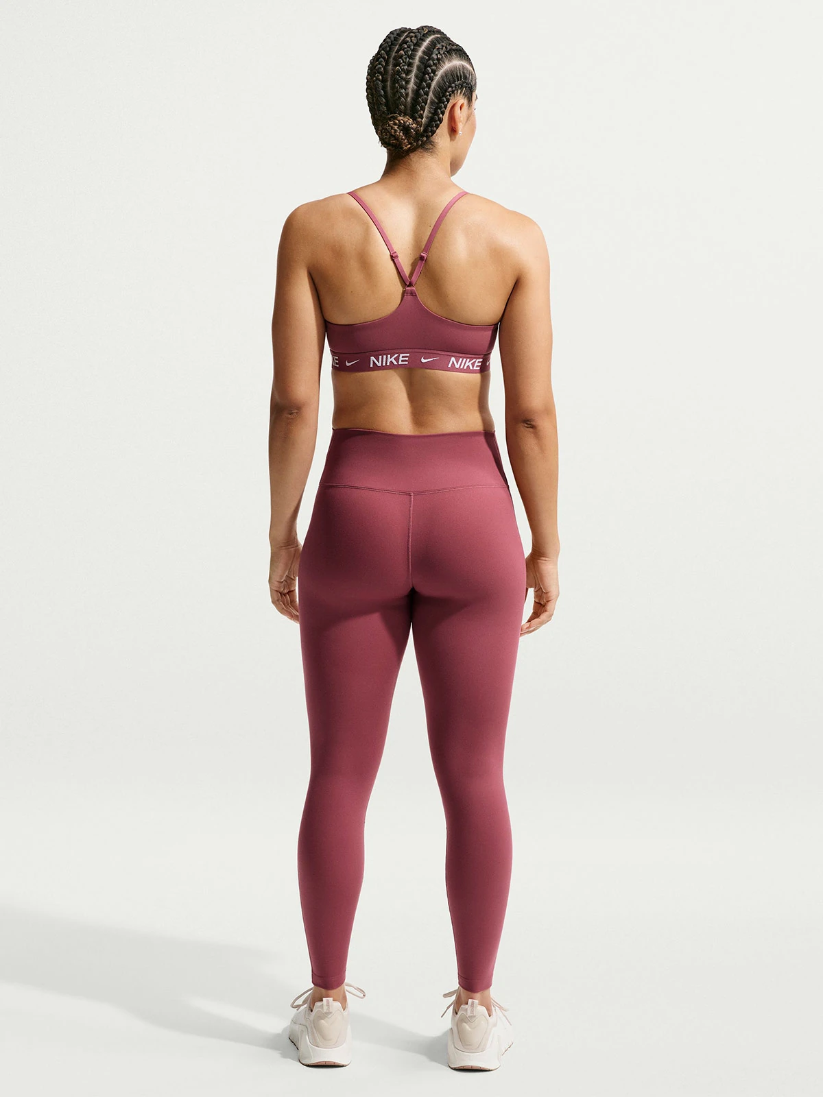 PETO ENTRENAMIENTO MUJER NIKE INDY LIGHT SUPPORT - 5