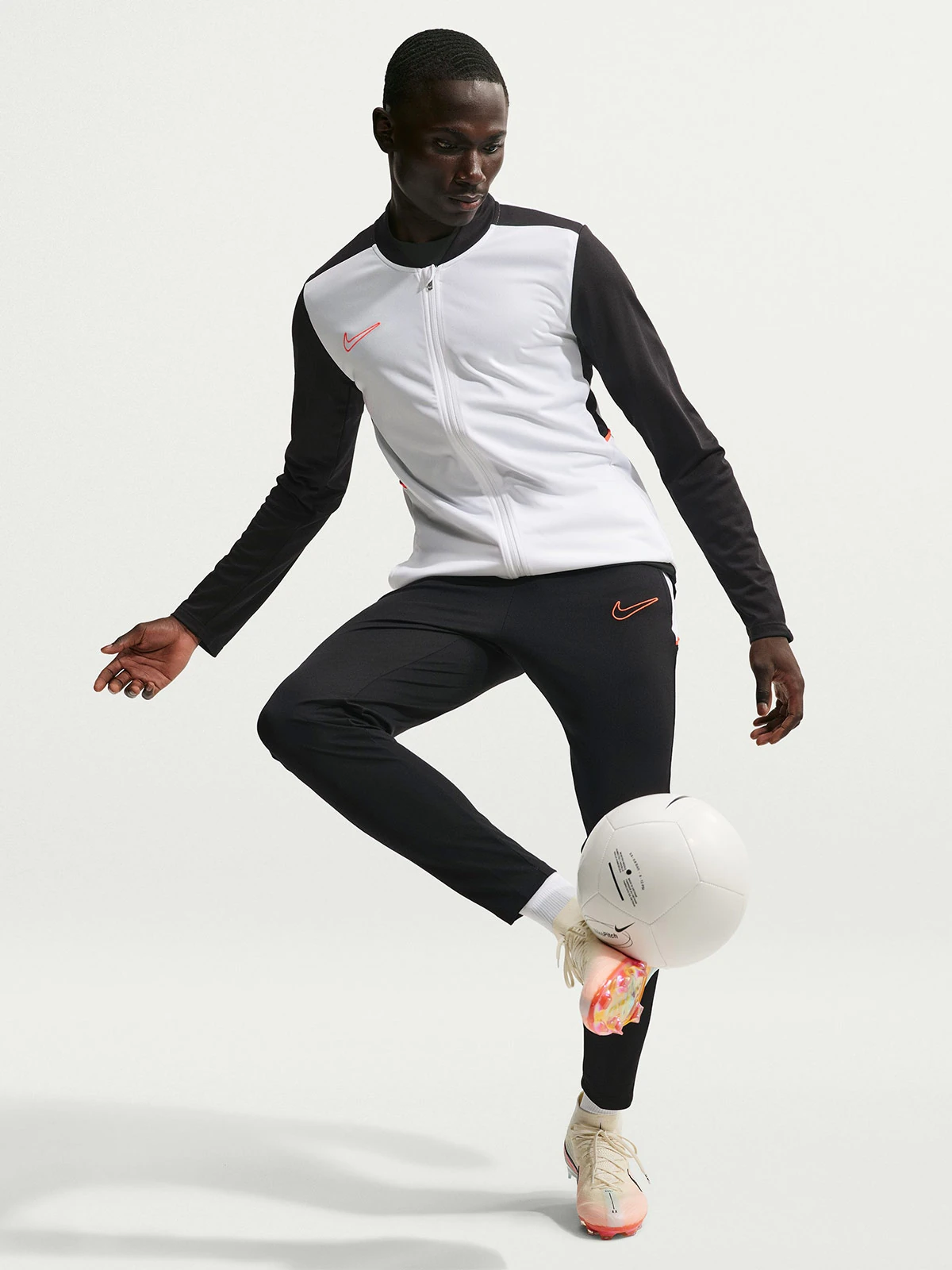 CASACA FÚTBOL HOMBRE NIKE ACADEMY - 1