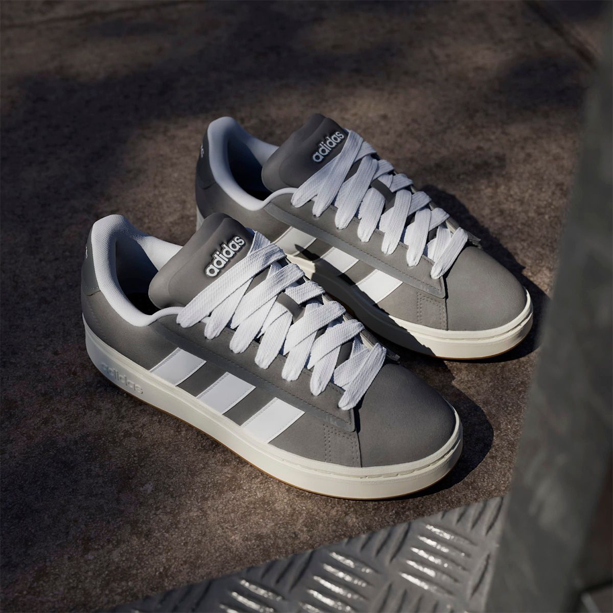 ZAPATILLAS  URBANAS HOMBRE ADIDAS GRAND COURT ALPHA 00s - 2