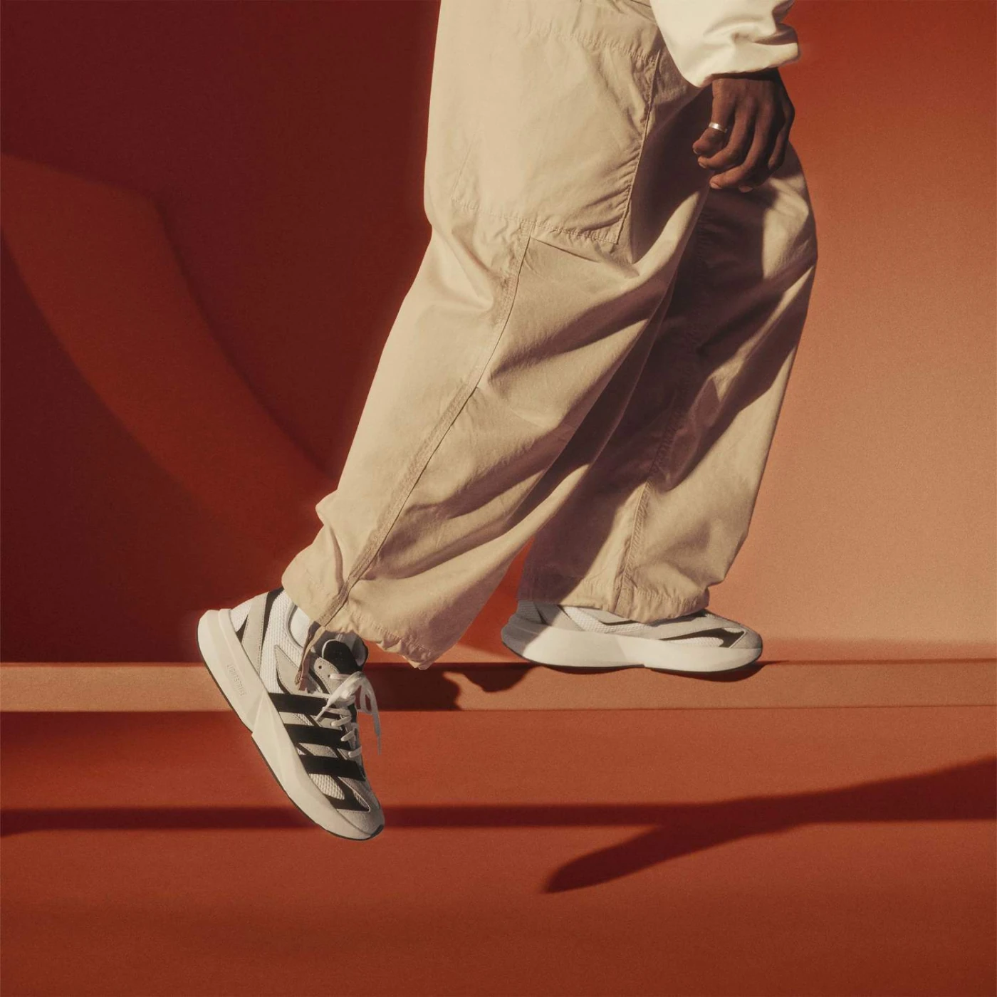 ZAPATILLAS  URBANAS HOMBRE ADIDAS LIGHTBLAZE - 9