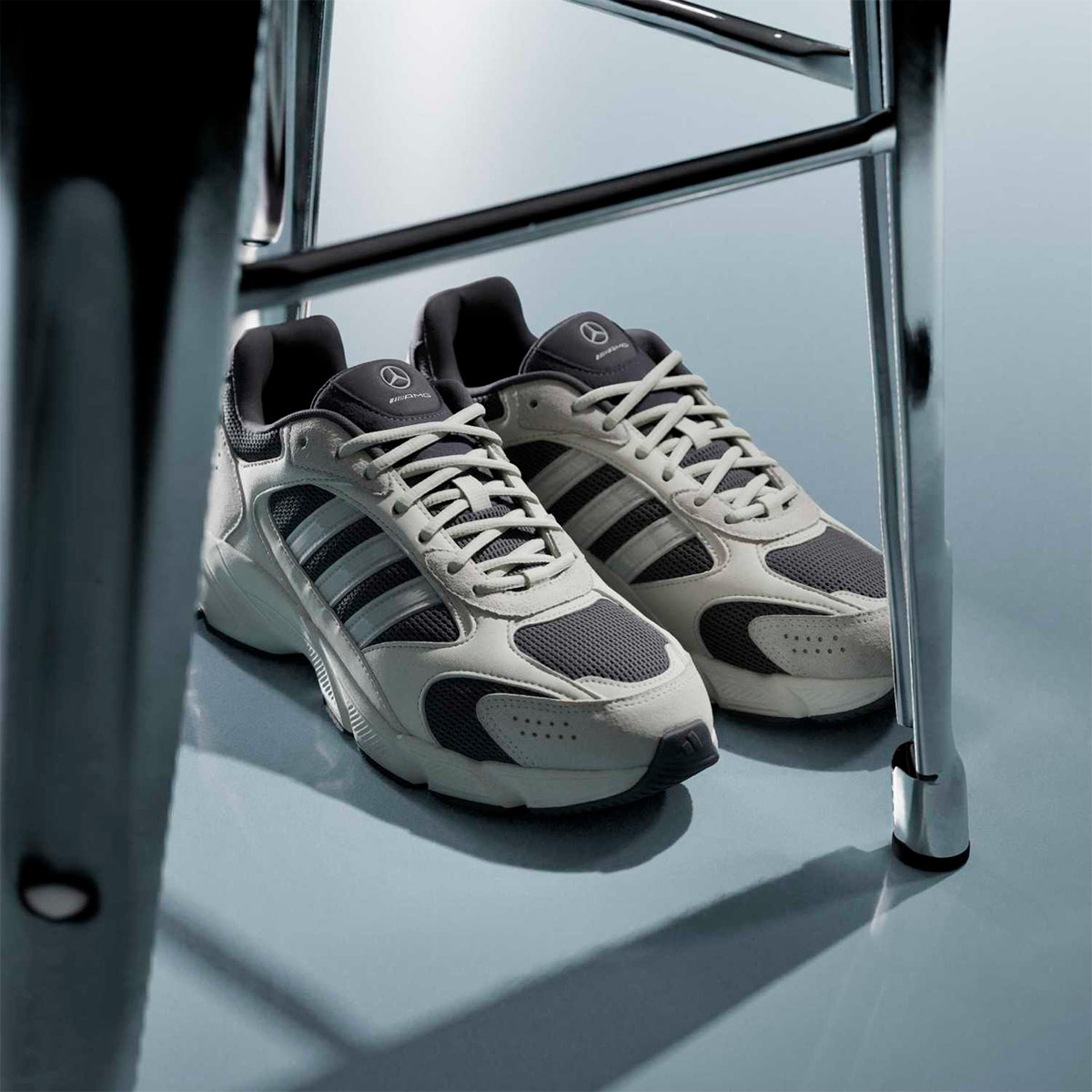 ZAPATILLAS HOMBRE ADIDAS URBANAS CRAZYCHAOS 2000 MERCEDES AMG PETRONAS F1 TEAM - 3