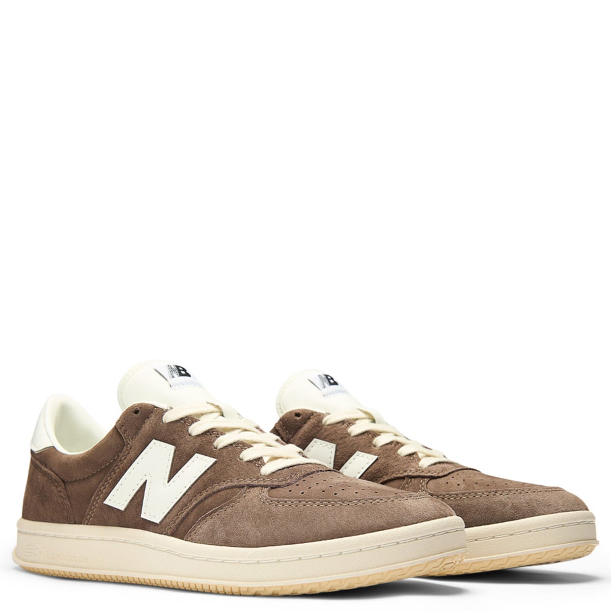 ZAPATILLAS URBANAS HOMBRE NEW BALANCE T500 MARRÓN - 2
