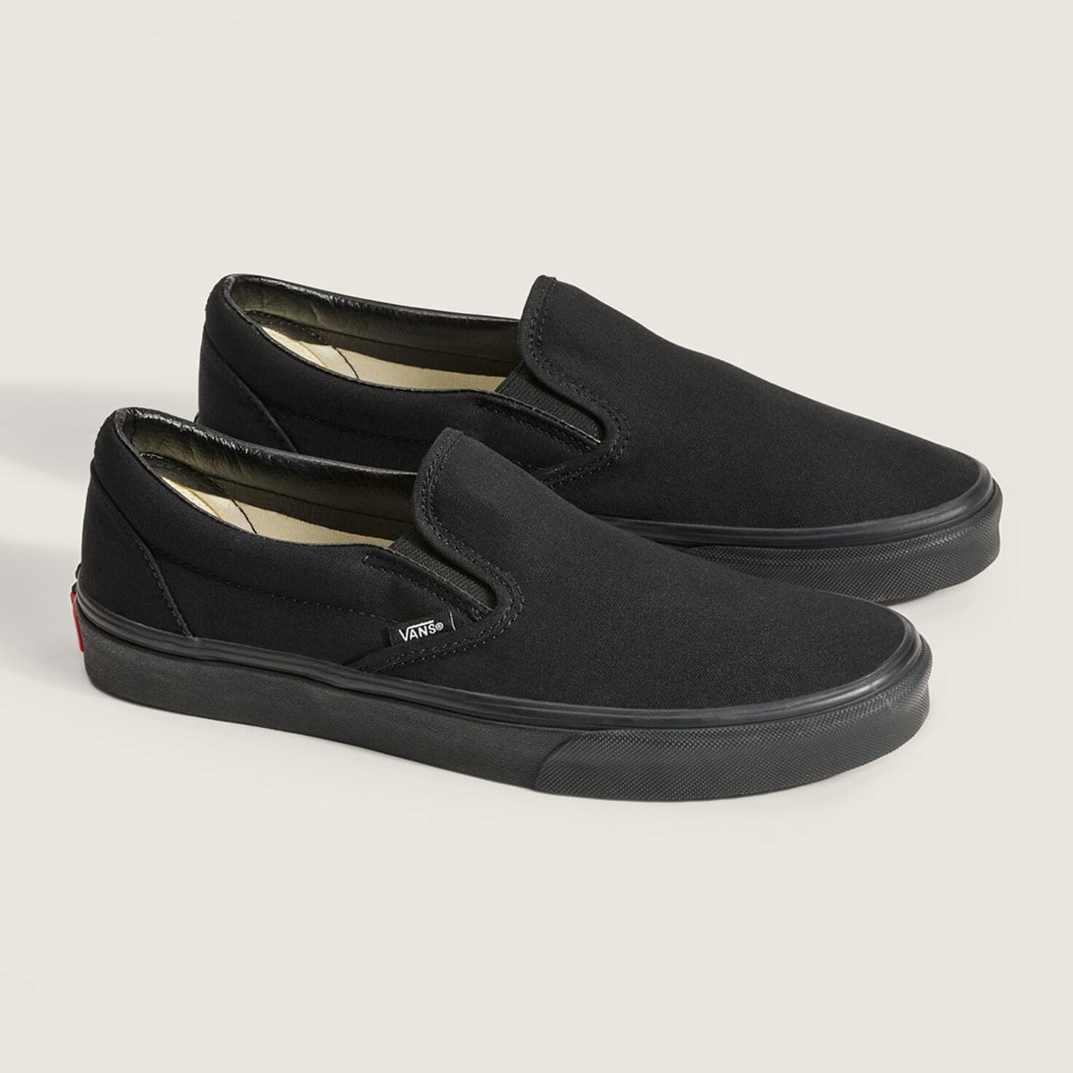 ZAPATILLAS HOMBRE VANS URBANAS NEGRO CLASSIC CUERO - 1