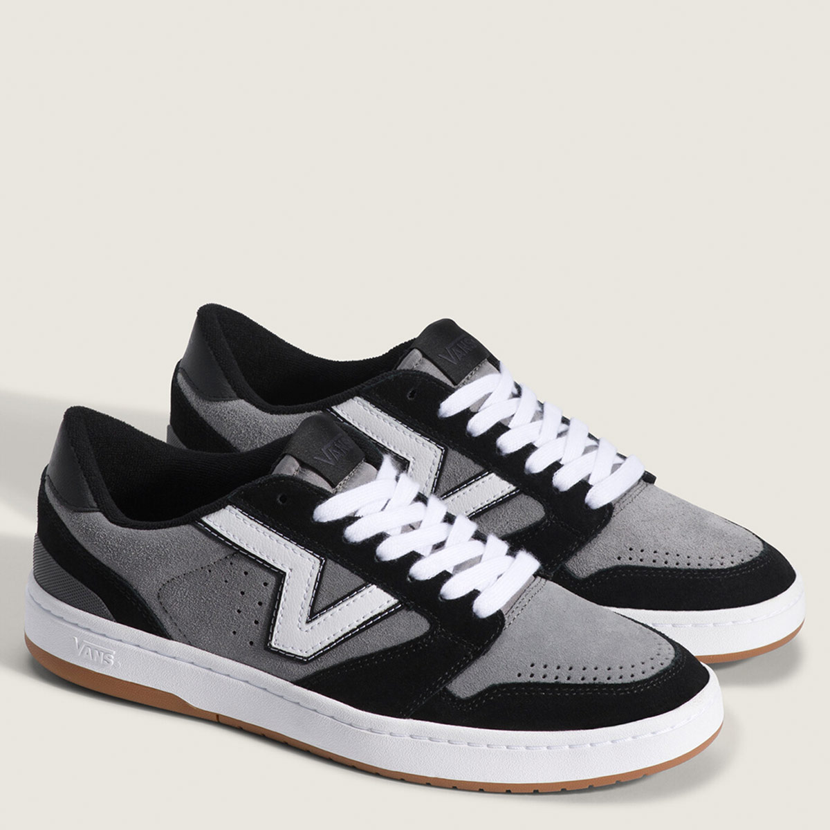 ZAPATILLAS HOMBRE VANS URBANAS NEGRO LOWLAND 2.0 - 2