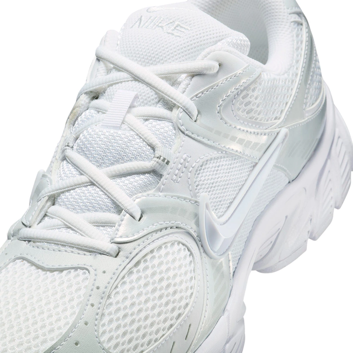 ZAPATILLAS HOMBRE NIKE URBANAS BLANCO NIKE V5 RNR - 4