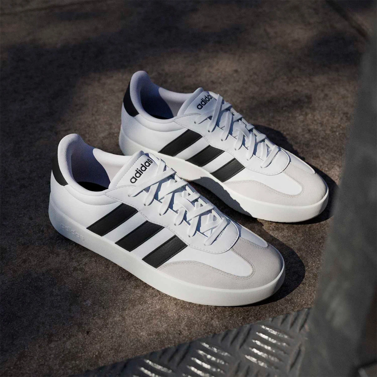 ZAPATILLAS HOMBRE ADIDAS URBANAS  BARREDA  - 2
