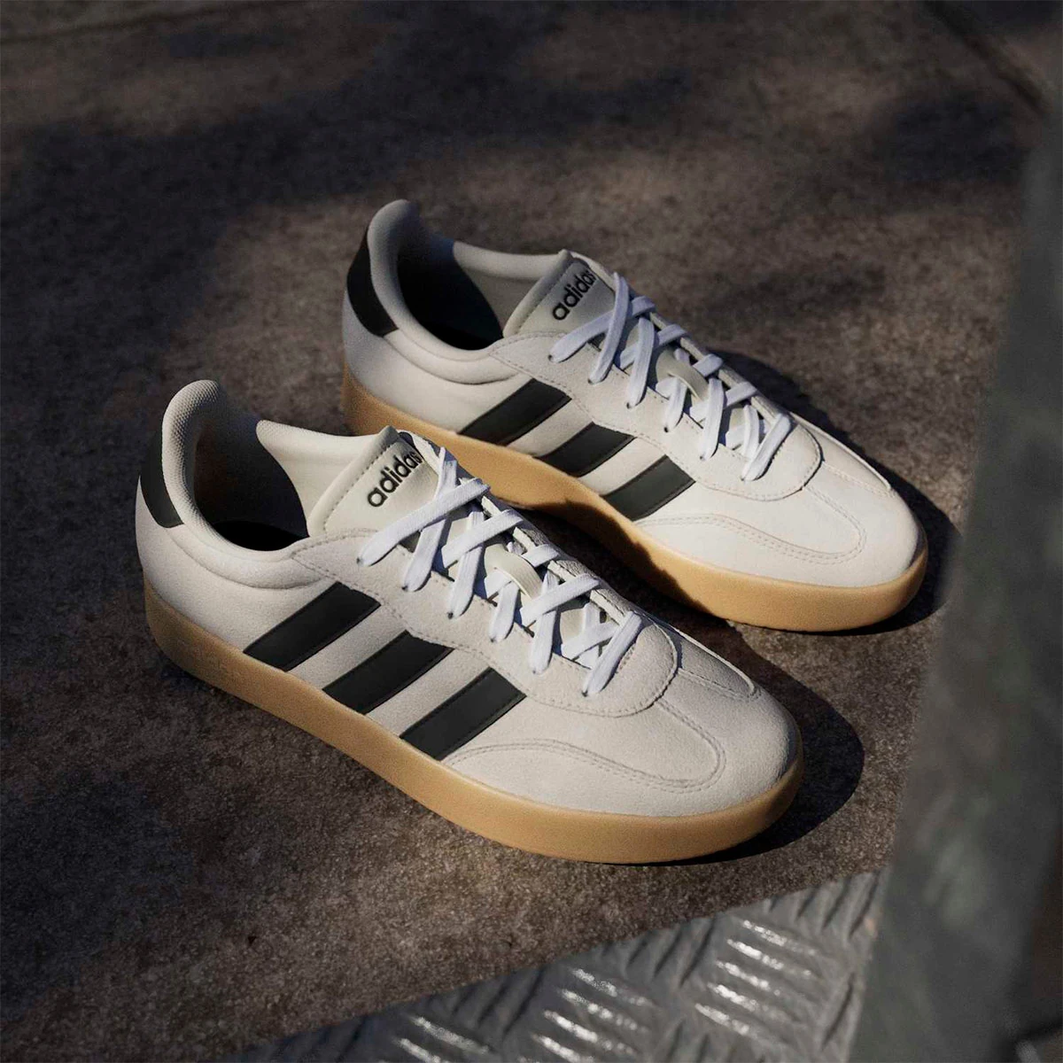 ZAPATILLAS HOMBRE ADIDAS URBANAS BARREDA CUERO - 2