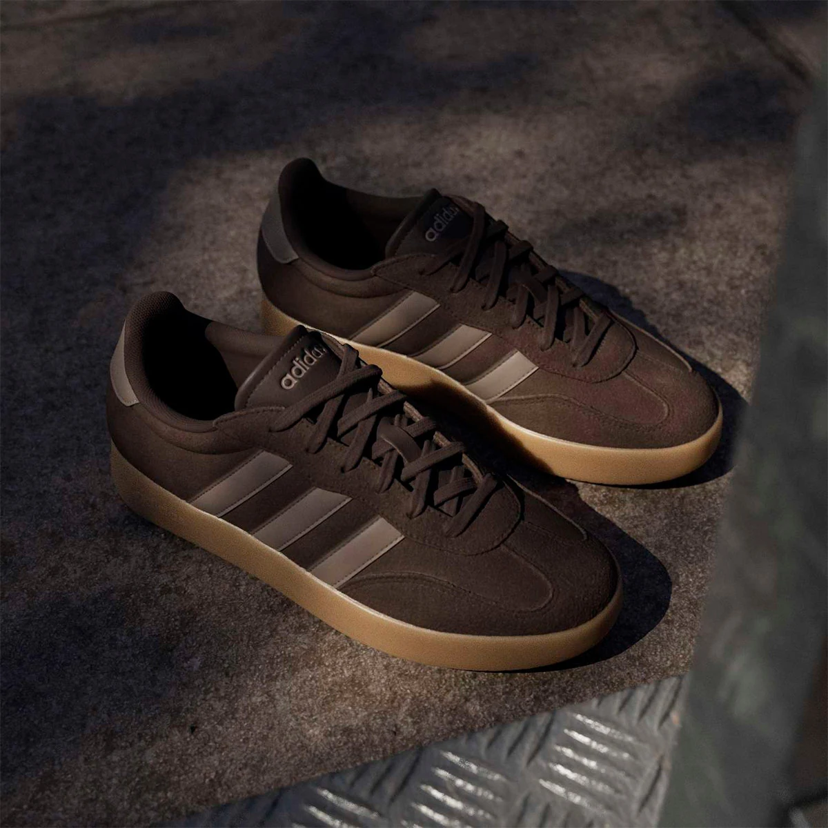 ZAPATILLAS HOMBRE ADIDAS URBANAS BARREDA CUERO - 2