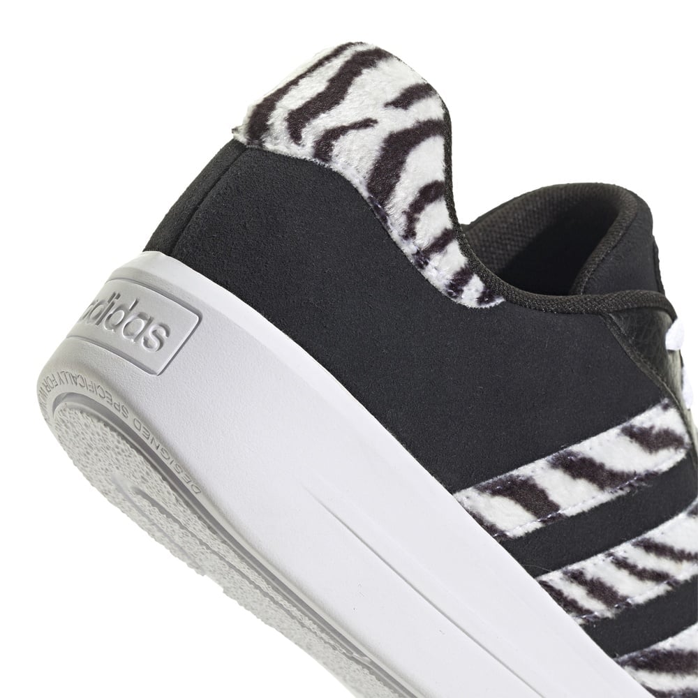 Ripley - ZAPATILLAS MUJER ADIDAS URBANAS NEGRO COURT PLATFORM SUEDE CUERO