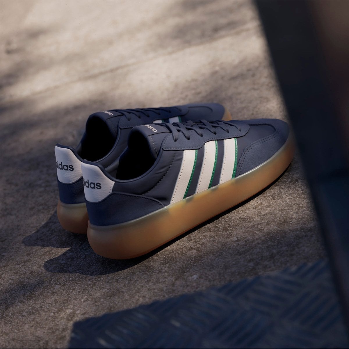 ZAPATILLAS URBANAS MUJER ADIDAS BARREDA DECODE - 4