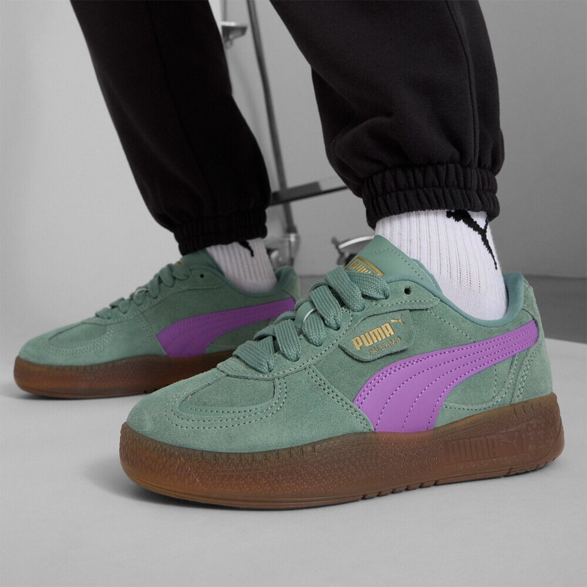 ZAPATILLAS MUJER PUMA URBANAS VERDE PALERMO MODA XTRA GUM WNS CUERO - 2