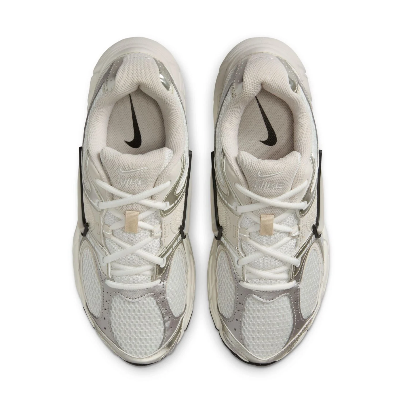 ZAPATILLAS MUJER NIKE URBANAS CREMA W NIKE V5 RNR - 2