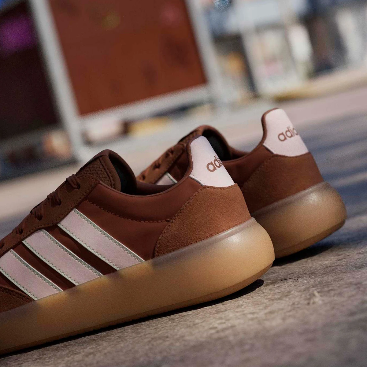 ZAPATILLAS HOMBRE ADIDAS URBANAS MARRÓN IH1443 CUERO - 5
