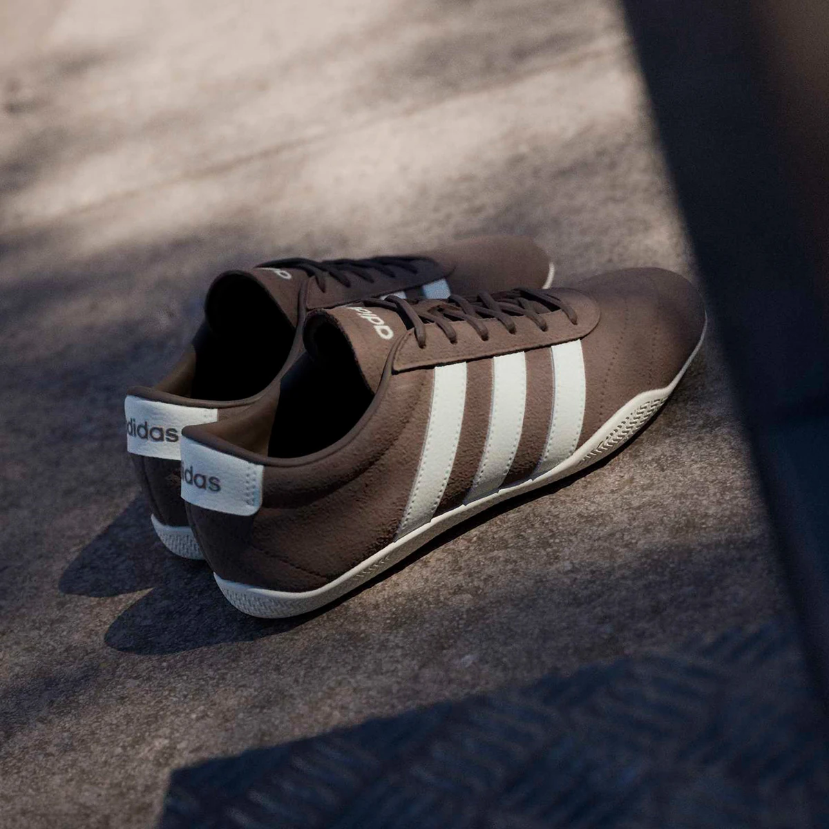 ZAPATILLAS MUJER ADIDAS URBANAS MARRÓN ZAPATILLAS ADIDAS GRAND COURT LO JQ7226 CUERO - 5