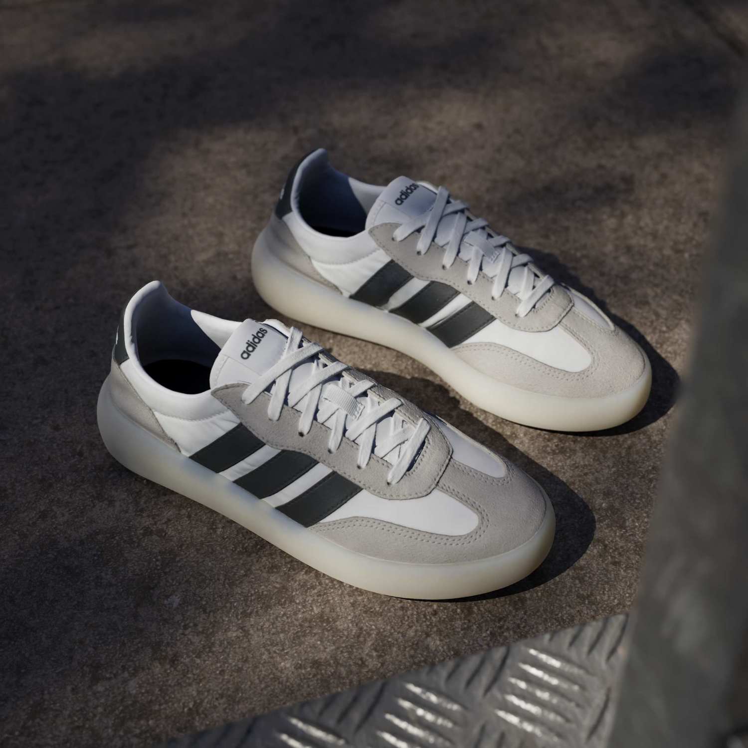 ZAPATILLAS URBANAS MUJER ADIDAS BARREDA DECODE - 3