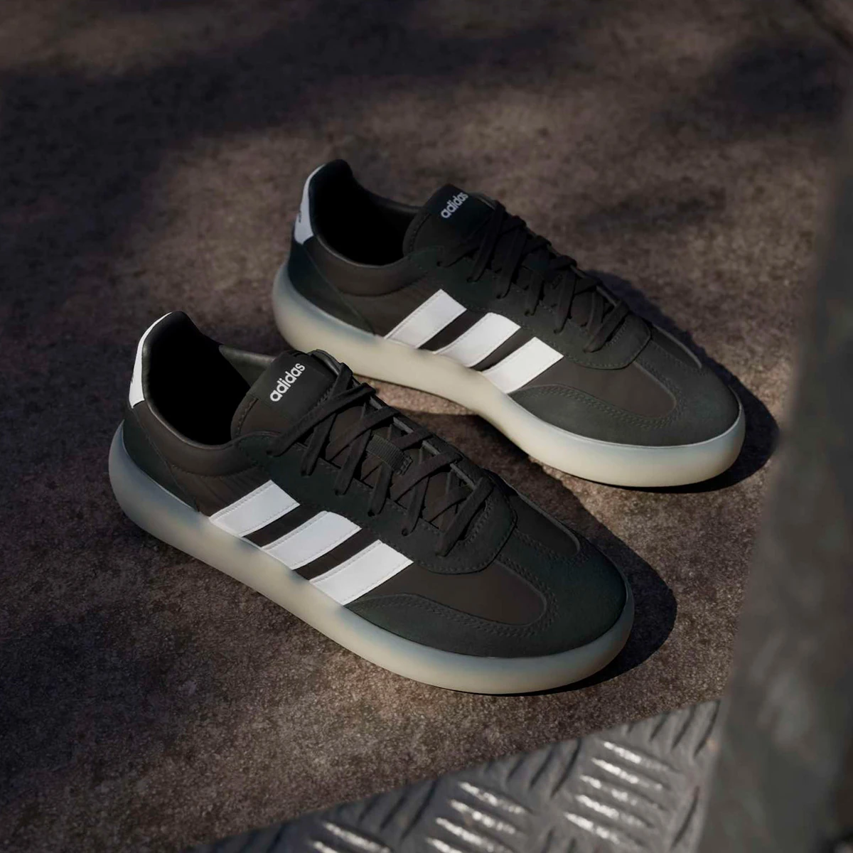 ZAPATILLAS URBANAS MUJER ADIDAS BARREDA DECODE - 3
