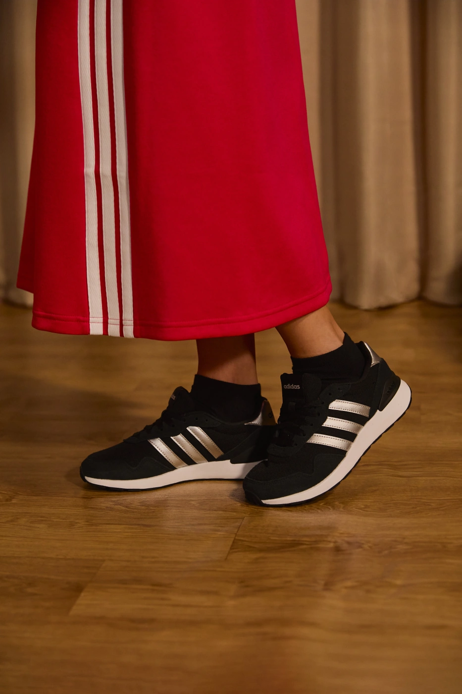 ZAPATILLAS MUJER ADIDAS URBANAS RUN60s - 1