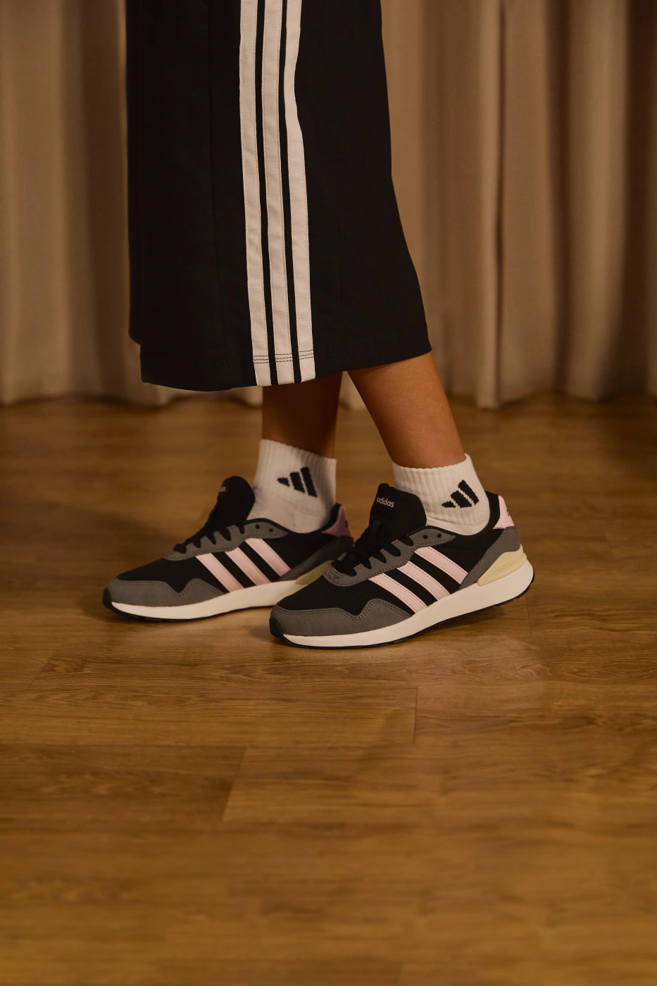ZAPATILLAS MUJER ADIDAS URBANAS RUN 60s - 1