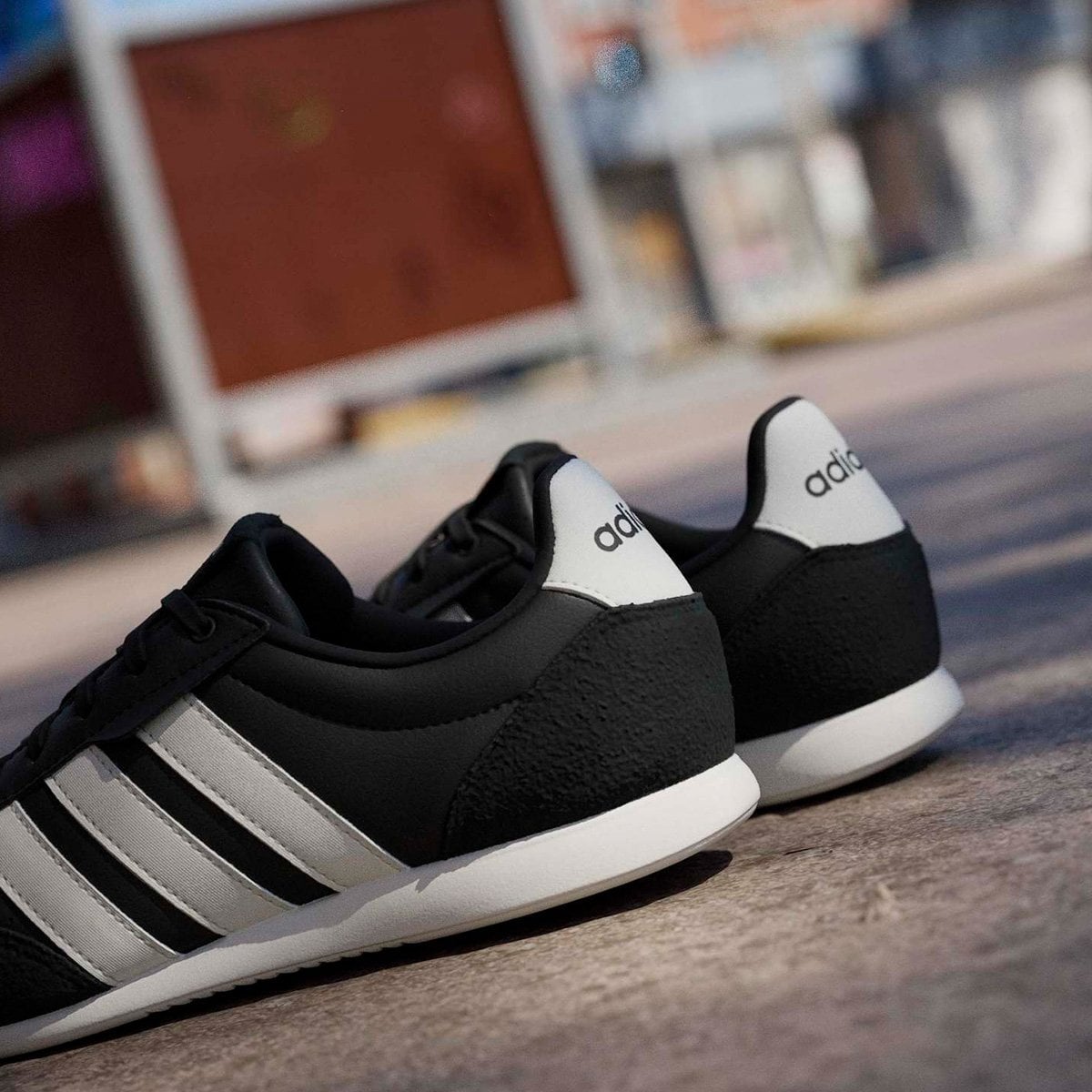 ZAPATILLAS URBANAS MUJER ADIDAS BARREDA LO SHOES - 8