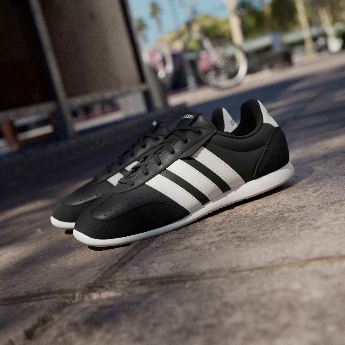 ZAPATILLAS URBANAS MUJER ADIDAS BARREDA LO SHOES - 7