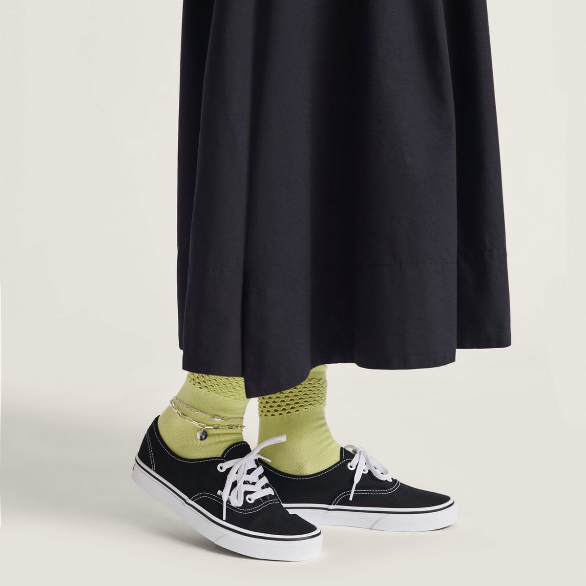 ZAPATILLAS MUJER VANS URBANAS NEGRO UA AUTH CUERO - 5