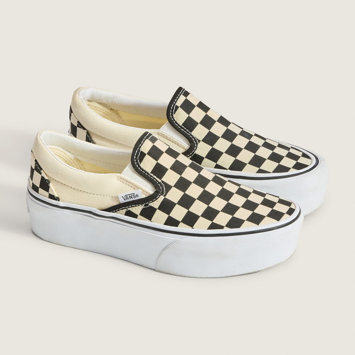 ZAPATILLAS MUJER VANS URBANAS NEGRO CLASSIC CUERO - 1