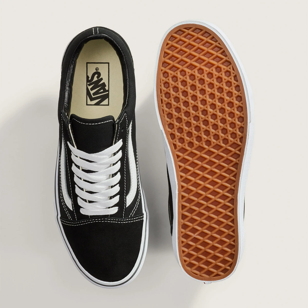 ZAPATILLAS MUJER VANS URBANAS NEGRO UA OLD SK CUERO - 3