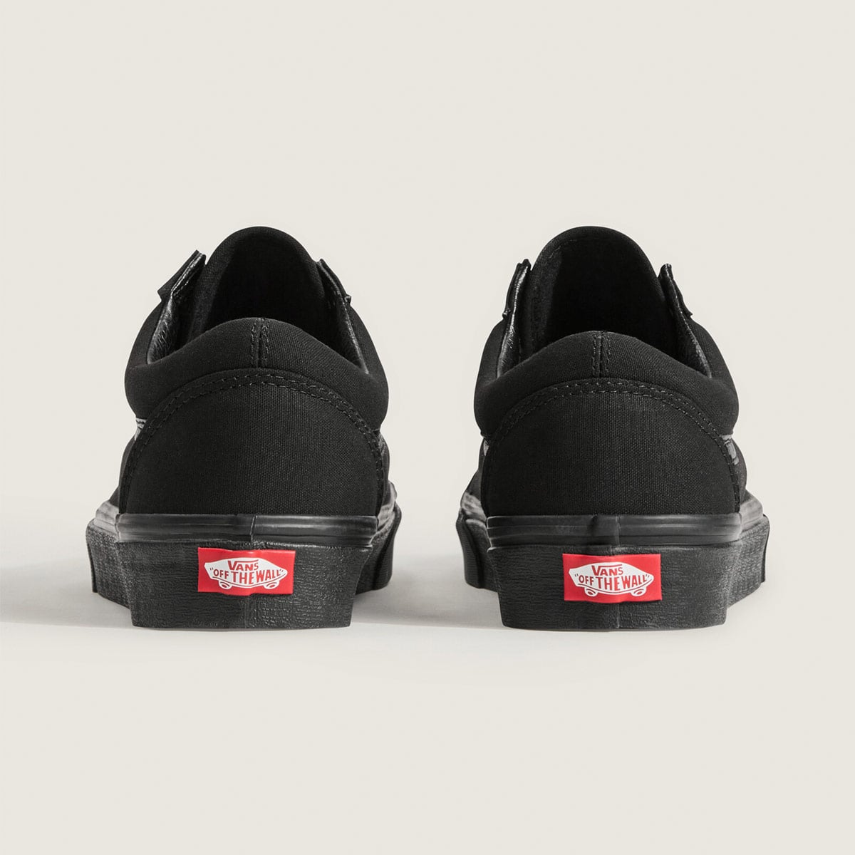 ZAPATILLAS MUJER VANS URBANAS NEGRO  UA OLD SK CUERO - 4