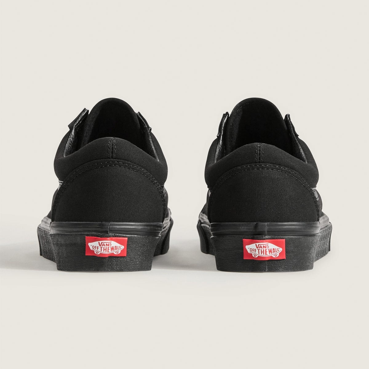ZAPATILLAS MUJER VANS URBANAS NEGRO UA OLD SK CUERO - 4