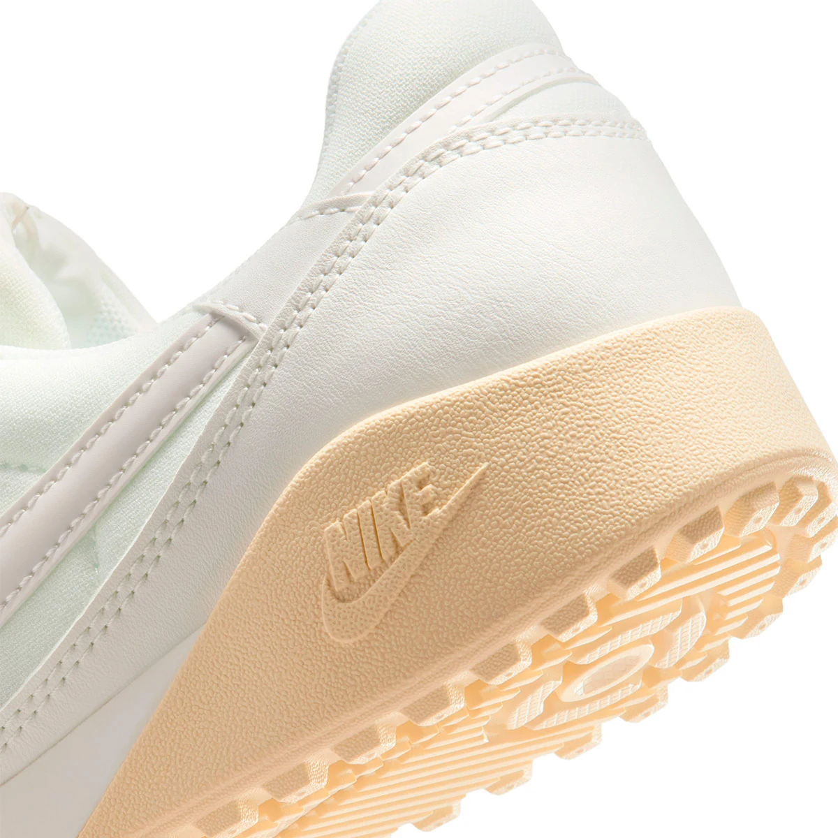 ZAPATILLAS URBANAS NIKE MUJER TERRA MANTA - 5