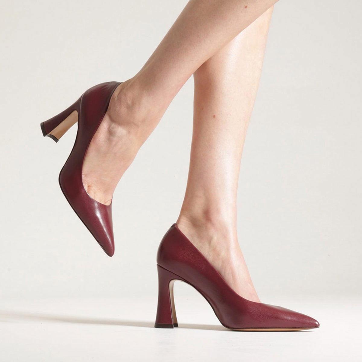ZAPATOS DE VESTIR CUERO MUJER AREZZO CHOCOLATE - 2