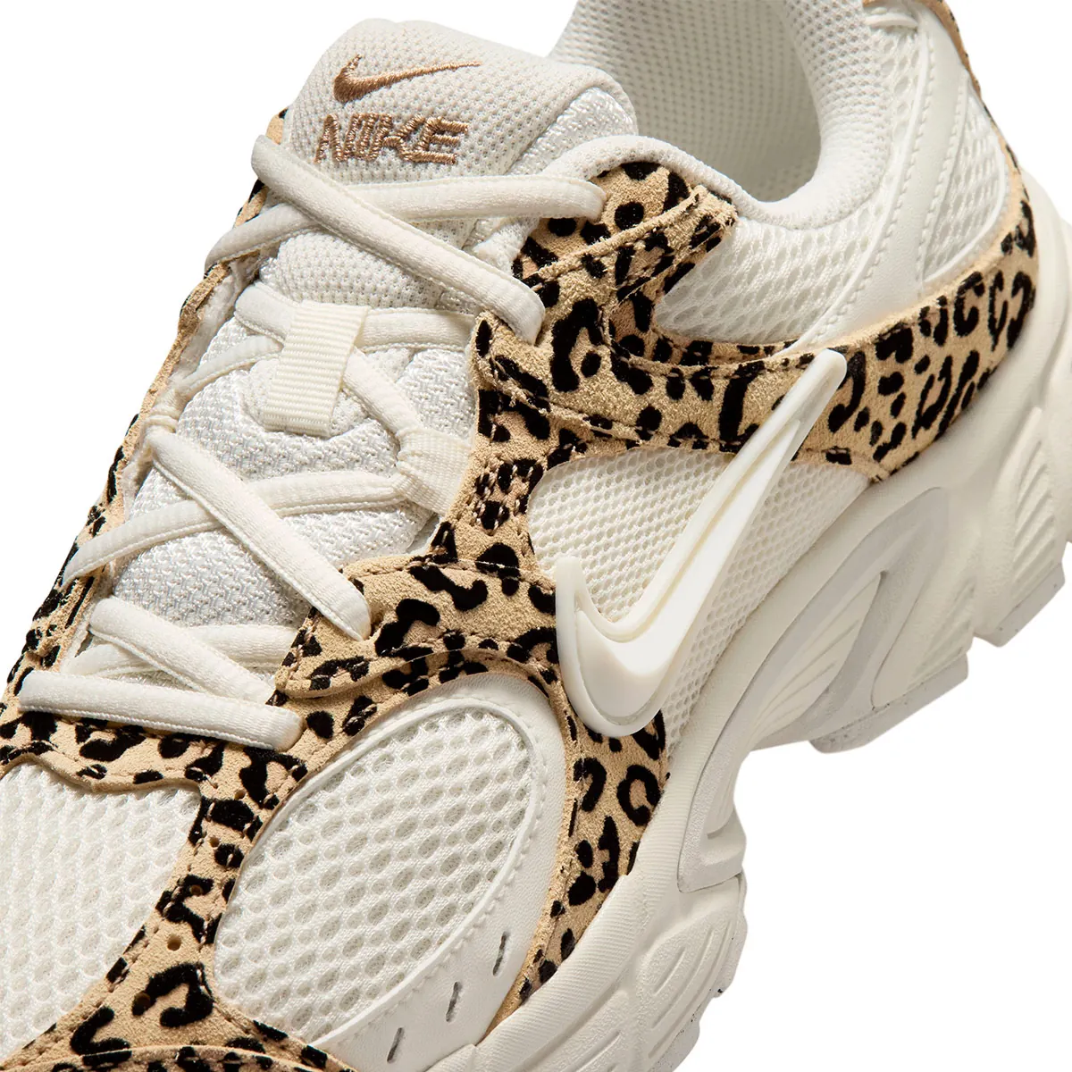 ZAPATILLAS MUJE NIKE URBANAS CREMA NIKE V5 RNR SUEDE - 5