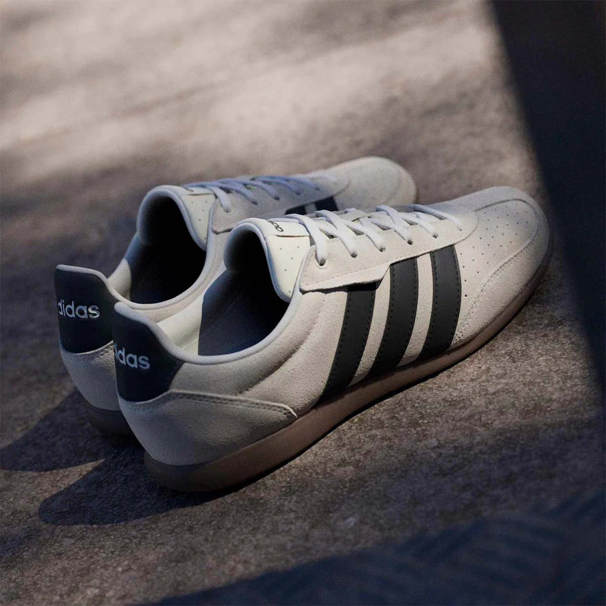 ZAPATILLAS MUJER ADIDAS URBANAS BARREDA LO CUERO - 4