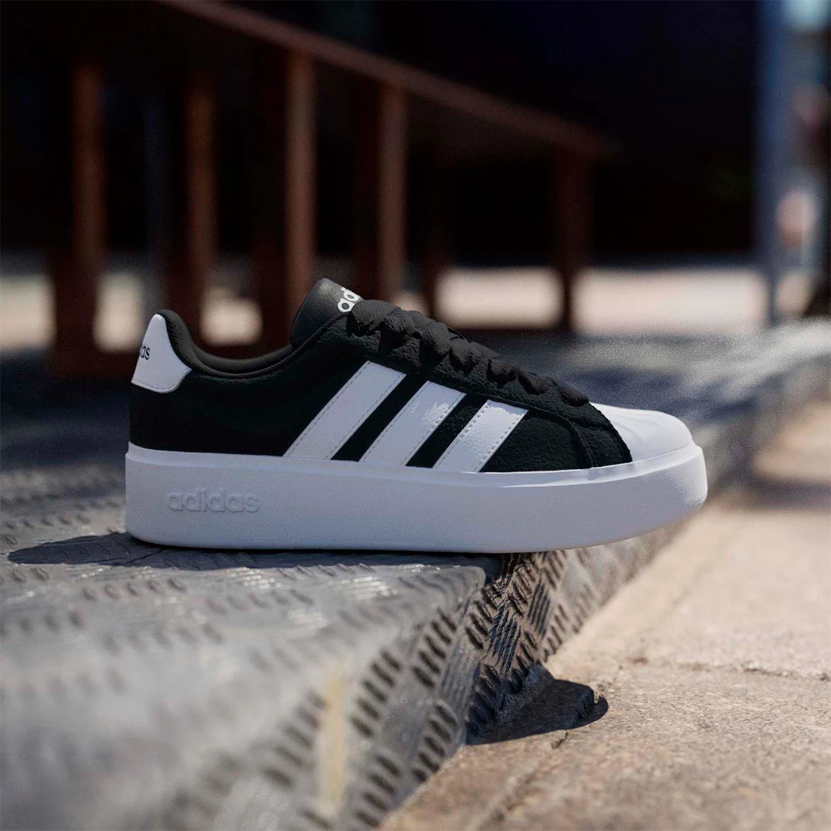 ZAPATILLAS MUJER ADIDAS URBANAS STREETTALK BOLD CUERO - 2